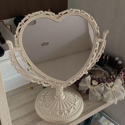 ✨🪞Vintage Mirrors: Heart Shape🪞✨
