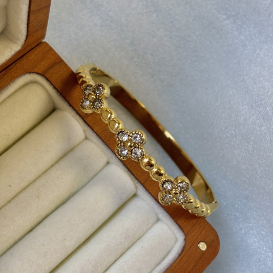 CB45: 18k Gold Plated Premium Stainless Steel Cuff Bangles