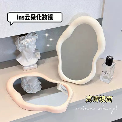 M22: Pinteresty Cloud Wall/Table Mirror: Green