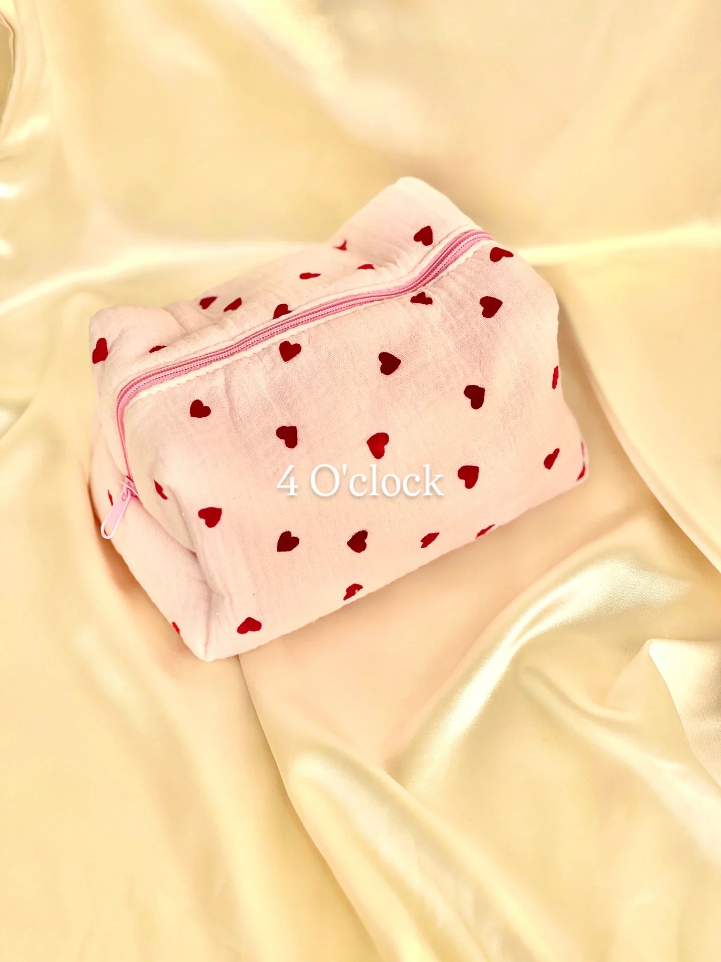🎀 32.Pinteresty Makeup Bag: Pink Heart🫧