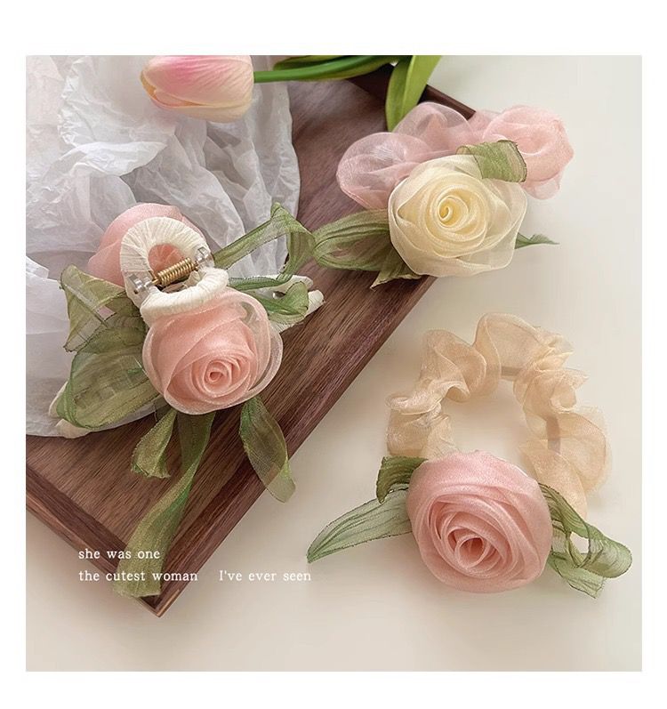 Lace Rose Hairclaws: White