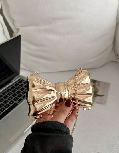 Bow Clutch: Golden