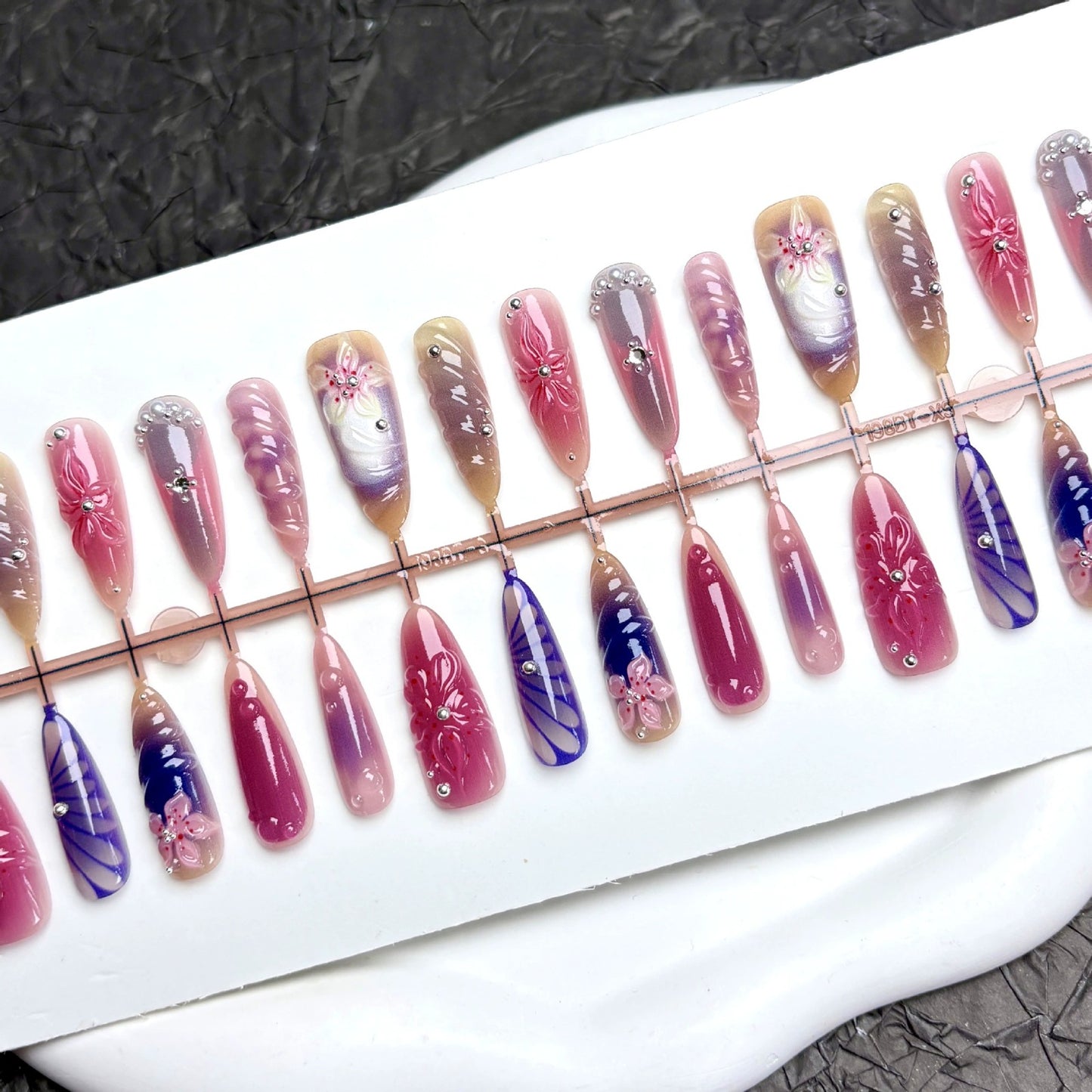 N28: Press On Nails: Floral Confetti. Size M (10 Pcs) - With 12pcs FREE glue stickers