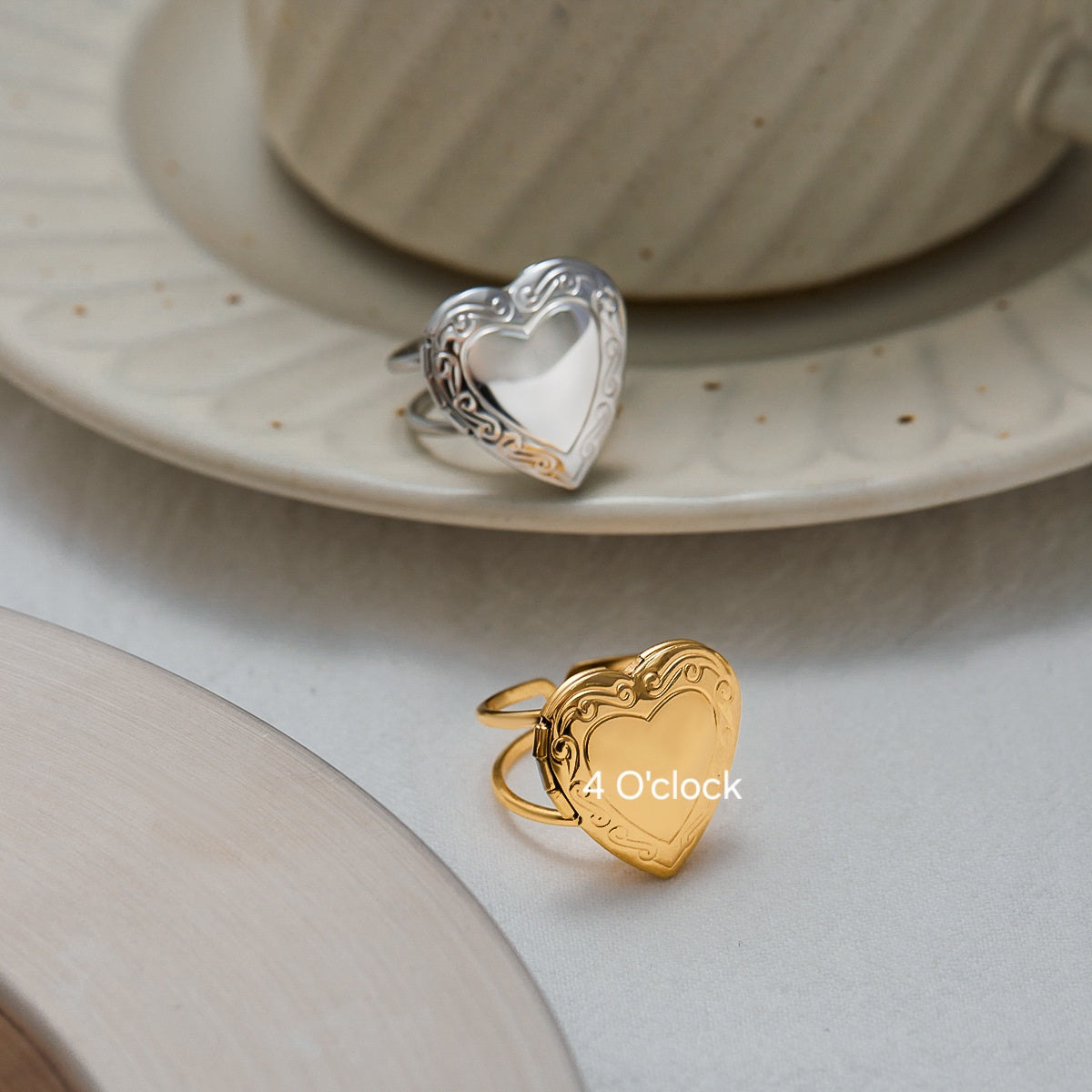 R391: Premium Stainless Steel Picture Finger Ring: Golden