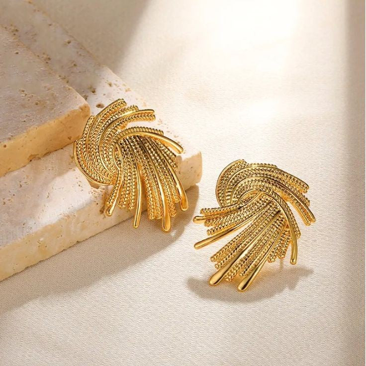 Vintage Earrings: Spiral Shaped