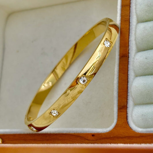 CB30: 18k Gold Plated Premium Stainless Steel Cuff Bangles