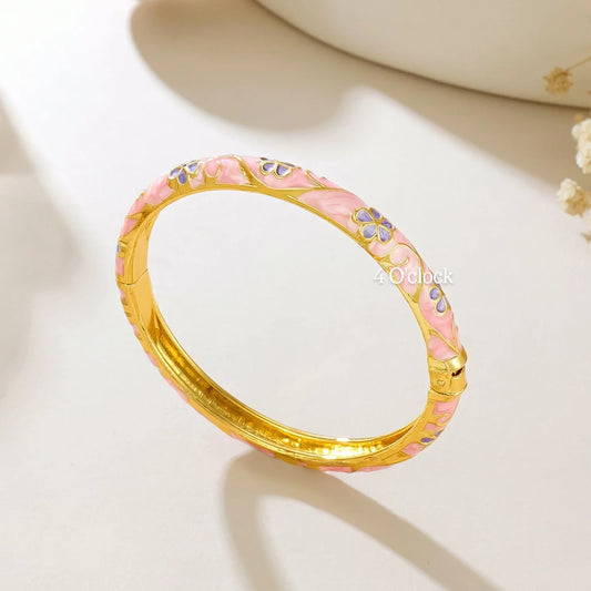 ✨🦢VC130: Vintage Victorian Enamel Bangles : Pink City🌸🕯️