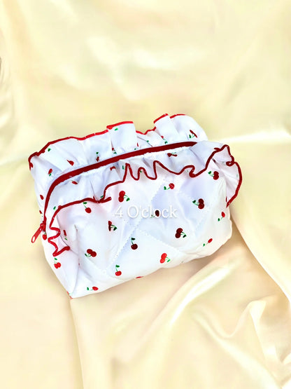 🎀 18.Pinteresty Makeup Bag: Cherry Lace 🫧