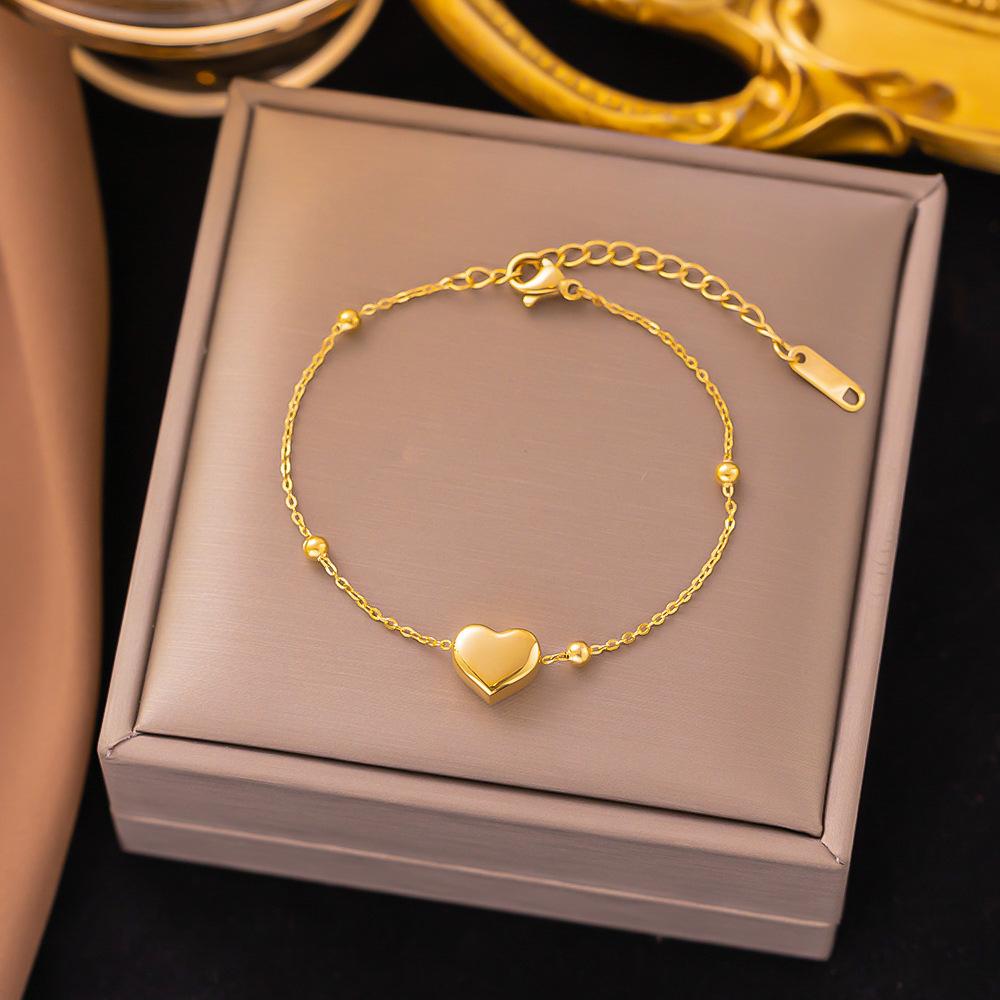 B10⚜️18k Gold Plated Stainless Steel Bracelet: Golden Heart✨