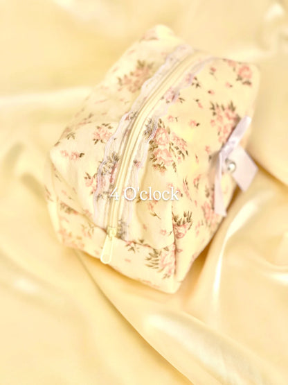 🎀 37.Pinteresty Makeup Bag: Lace Pearl 🫧