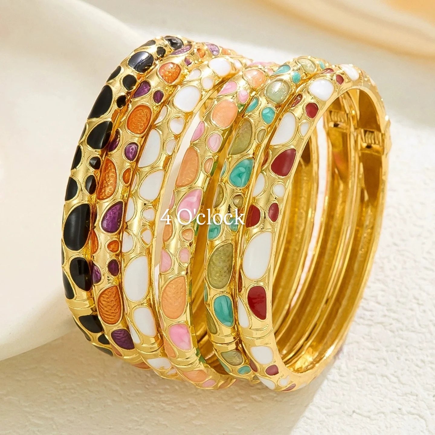 ✨🦢VC145: Vintage Victorian Enamel Bangles : Ivory Confetti 🌸🕯️