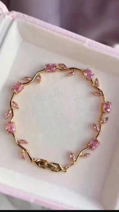 B105: Pinteresty Tulip Bracelet: Pink Stone