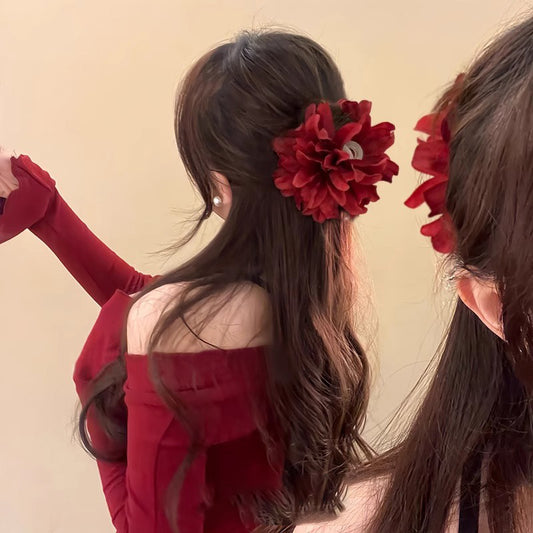 Moonflower Hairclaw: Red