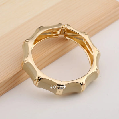 VC71: Vintage Victorian Enamel Bangles : Brownie