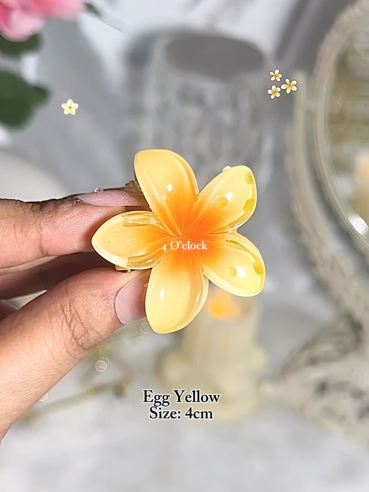 ✨Small Plumeria Hairclaws: Egg Yellow✨