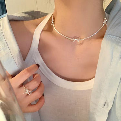 ✨🎀Triple Bow Choker: Silver (Adjustable)🎀✨