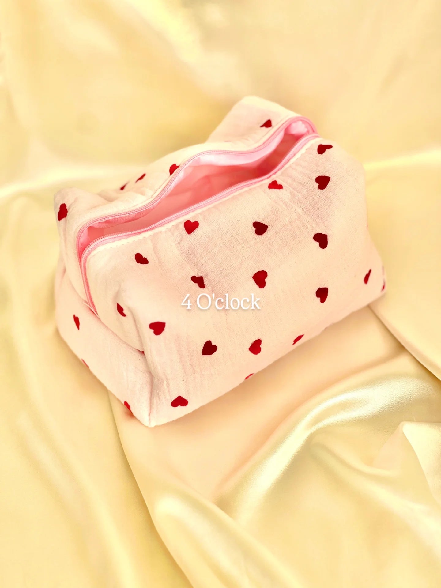 🎀 32.Pinteresty Makeup Bag: Pink Heart🫧