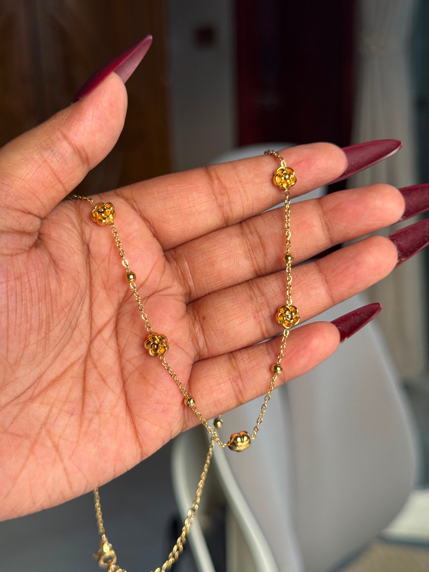 P05: 18k Gold Plated Stainless Steel Minimalist Necklace: Small Rose