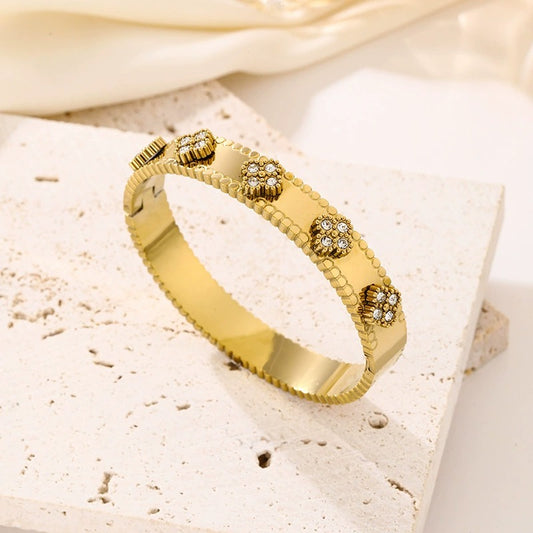 CB15: 18k Gold Plated Premium Stainless Steel Cuff Bangles: Clover