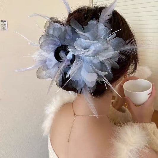 Angel Bloom Hairclaws: Dusty Blue
