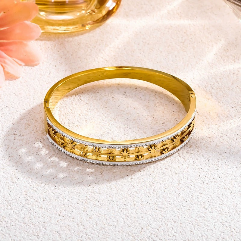CB16: 18k Gold Plated Premium Stainless Steel Cuff Bangles: Celestial Star
