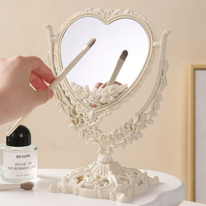 M01: Vintage Mirror: Vintage Heart Shape: Off-white