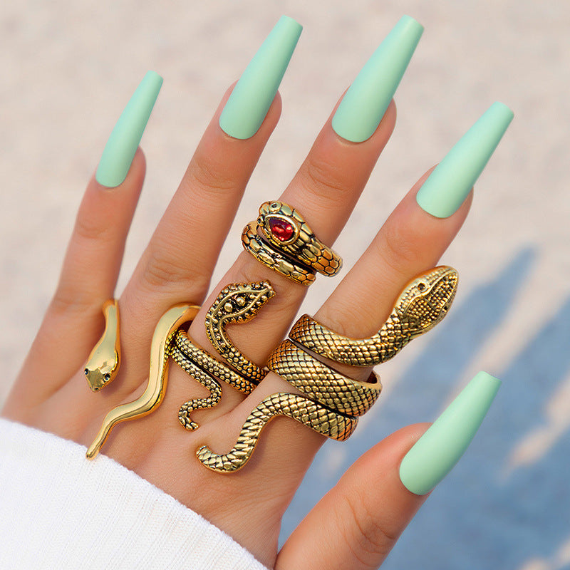 RS140: Maximalistic Finger Ring Sets (golden) - 4pcs