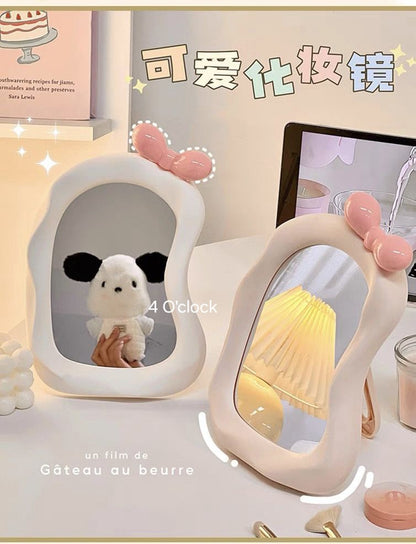 M19: Irregular Shaped Bow Mirror: Off-white