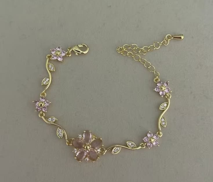 B107: Pinteresty Flower Bracelet: Pink