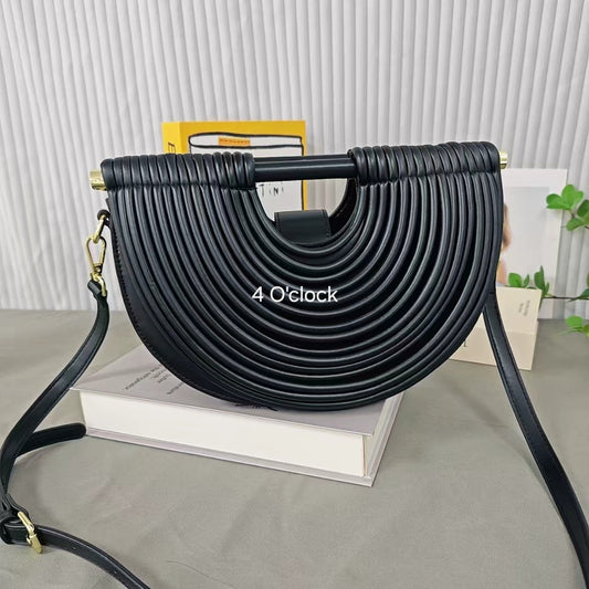 Aurelia Eclipse Handbag: Black