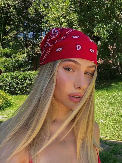 ✨90’s Bandana: Blood Red💗