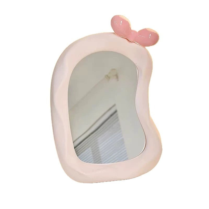 M18: Irregular Shaped Bow Mirror: Light Pink