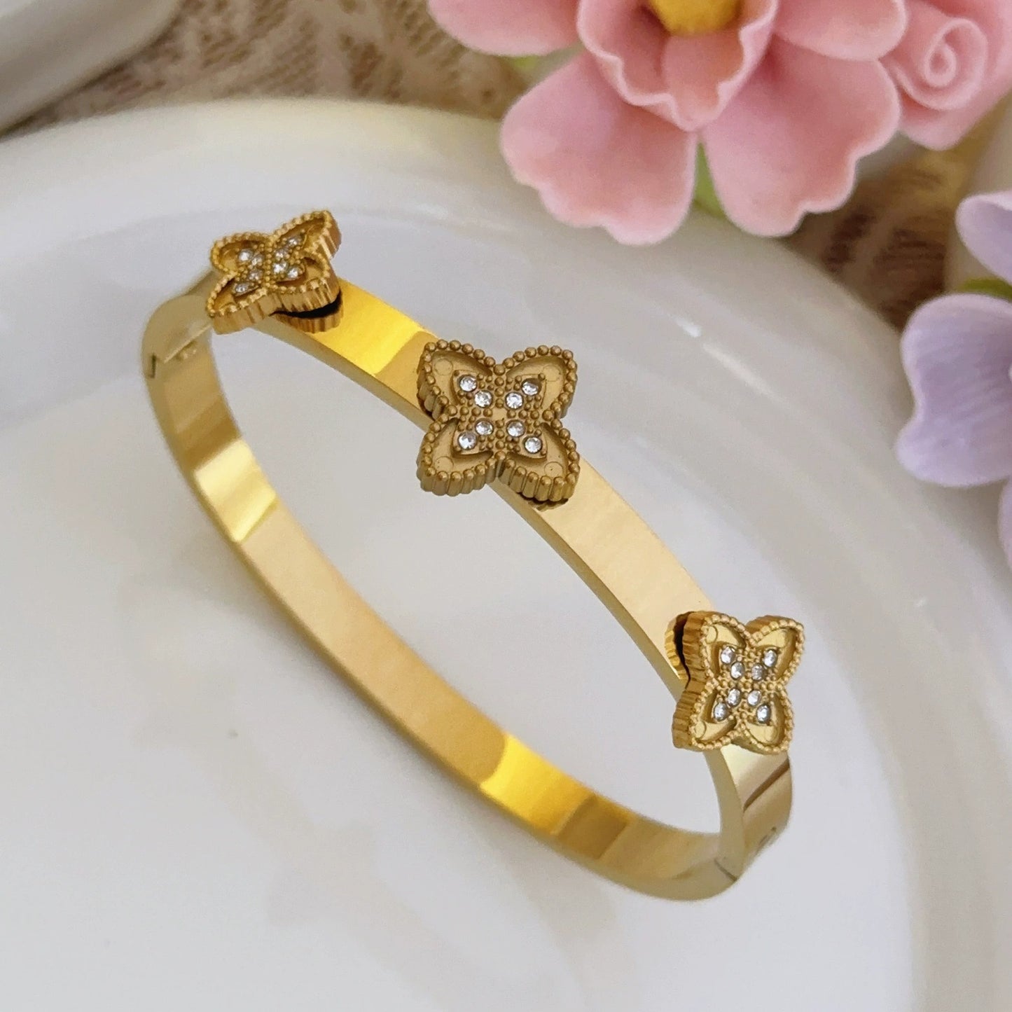 CB38: 18k Gold Plated Premium Stainless Steel Cuff Bangles