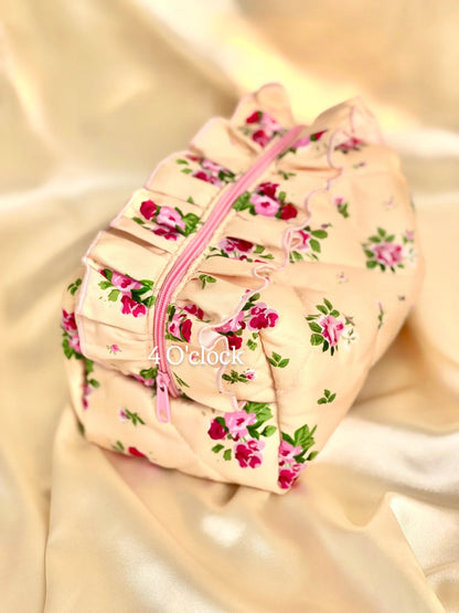 🎀 20.Pinteresty Makeup Bag: Yellow Lace 🫧