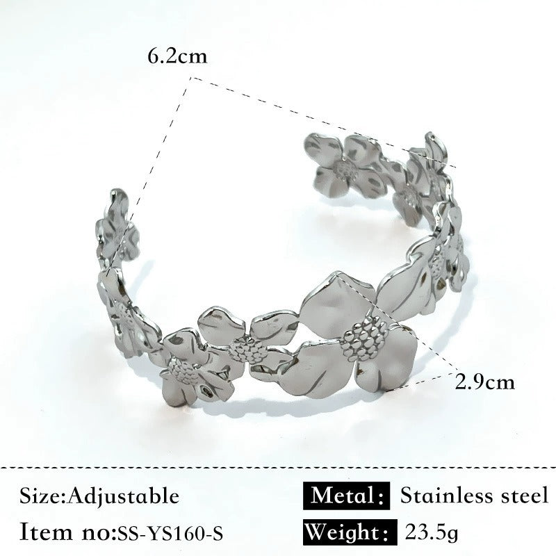HC174: 18K Gold Plated Stainless Steel Handcuff Bracelet (Silver)
