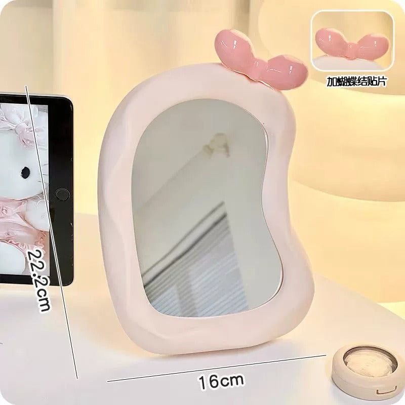 M18: Irregular Shaped Bow Mirror: Light Pink