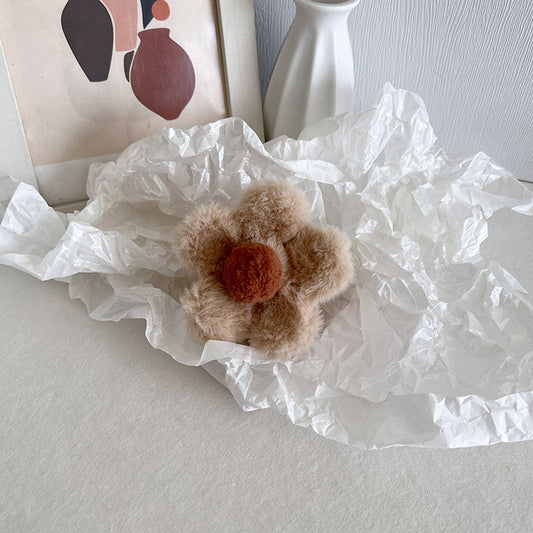 Plushy Flower Hairclaws: Caramel