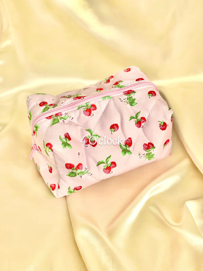 🎀 22.Pinteresty Makeup Bag: Pink Strawberry 🫧