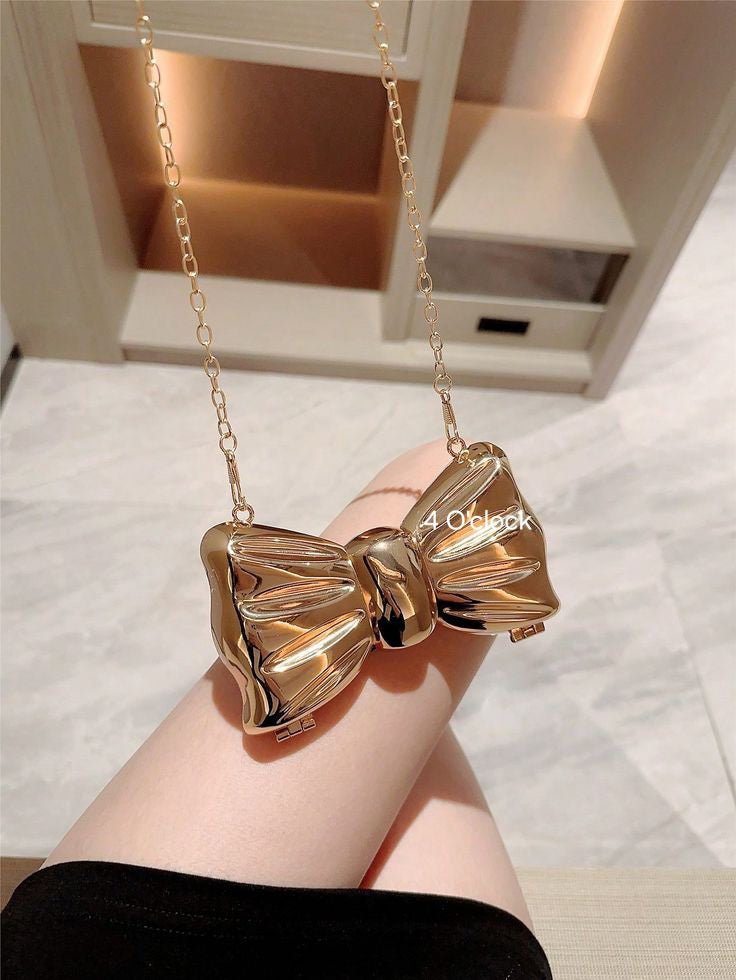 Bow Clutch: Golden