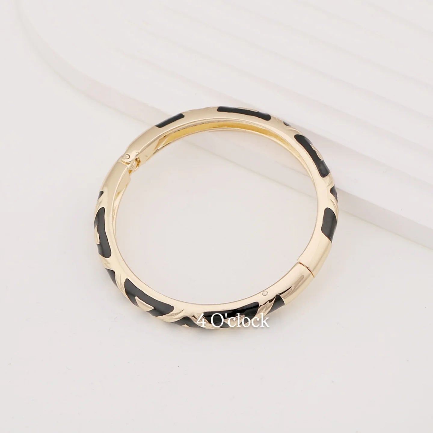 VC79: Vintage Victorian Enamel Bangles : Black Beauty