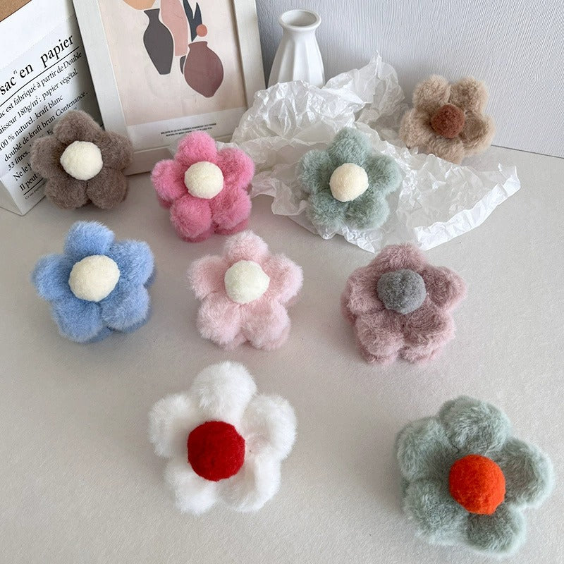 Plushy Flower Hairclaws: Pink