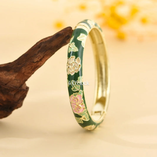 ✨🦢VC103: Vintage Victorian Enamel Bangles : Green Muse 🌸🕯️
