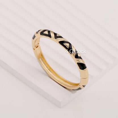 VC79: Vintage Victorian Enamel Bangles : Black Beauty