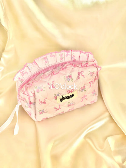 🎀13. Pinteresty Makeup Bag: Pink Tone Floral🫧