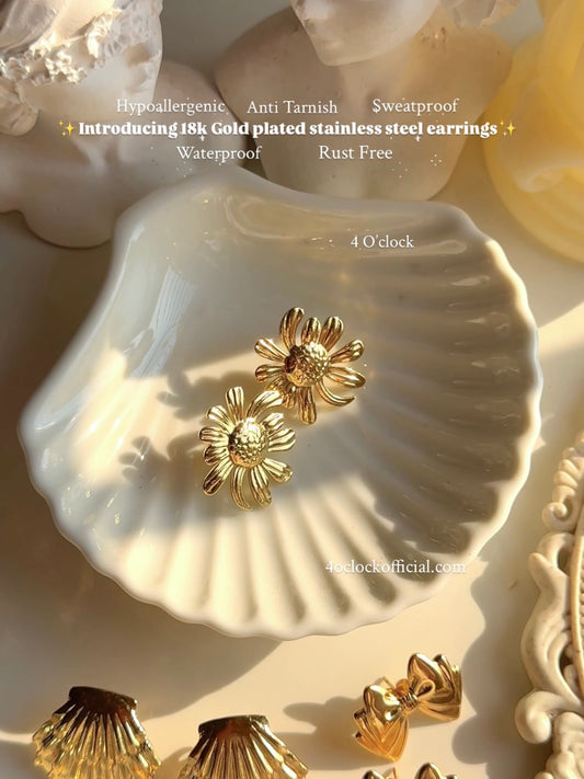 GE19: Stainless Steel Earrings: Daisy