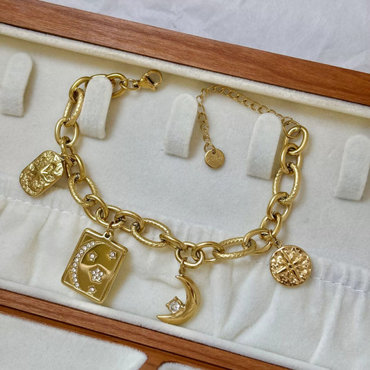 BN32: 18K Gold Plated Premium Stainless Steel Charm Bracelet