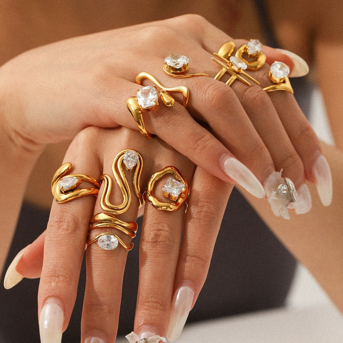 R325: Premium Stainless Steel Finger Ring