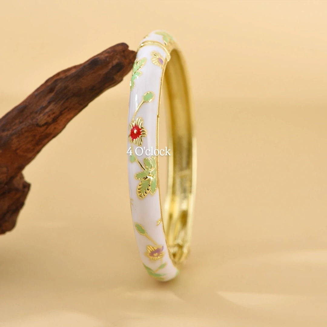 ✨🦢VC112: Vintage Victorian Enamel Bangles : Dewy Divine  🌸🕯️