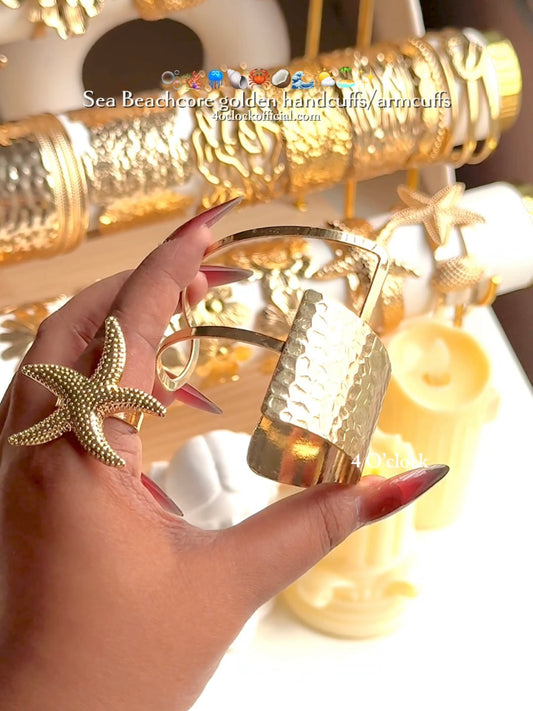 ✨HC6: Handcuff for Stack: Gold Curved Stitching Bracelet✨