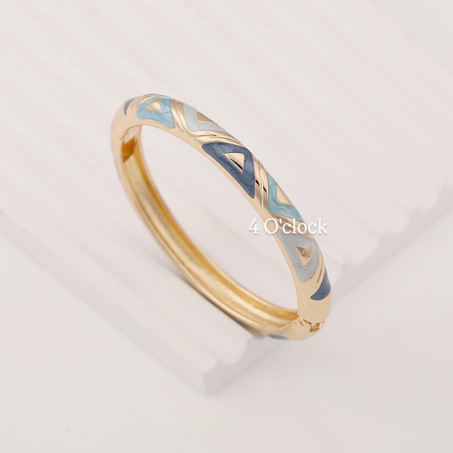 VC81: Vintage Victorian Enamel Bangles : Powder Sky